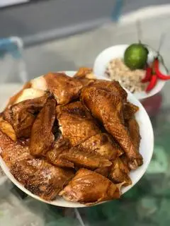 Hình ảnh Gà Hun khói 1/2 con