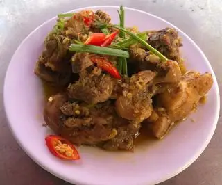 Hình ảnh Gà kho sả ớt