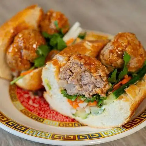 Hình ảnh Bánh mì Xíu mại - số dách Đà Lạt