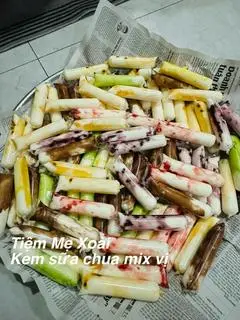 Hình ảnh kem sữa chua túi mix vị (10 túi)