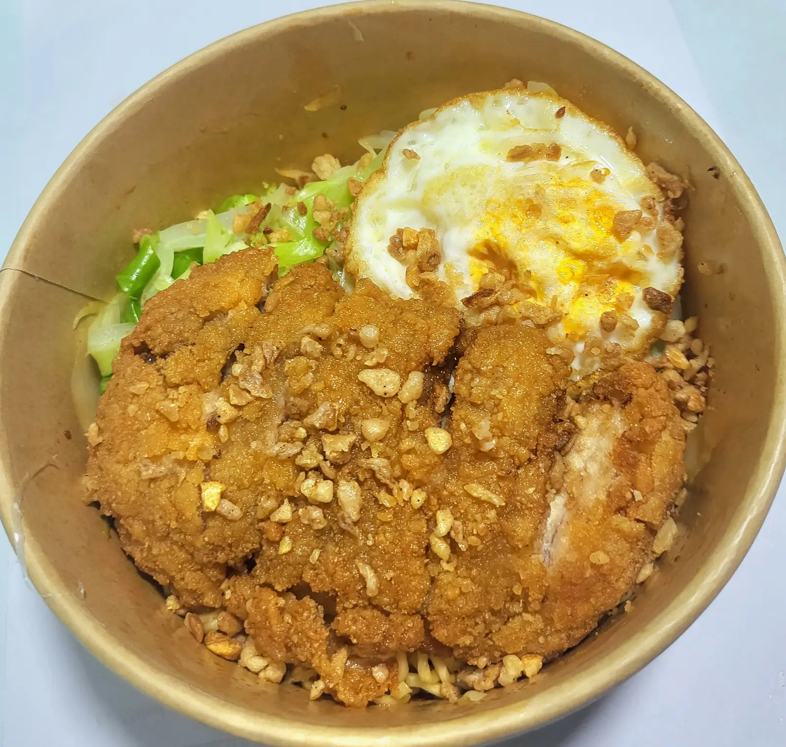 Hình ảnh Mì Trộn Má Đùi Gà KHÔNG XƯƠNG+ Trứng ốp la