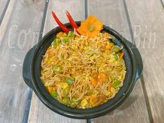 Hình ảnh Cơm Rang Tỏi Tép Xứ Quảng kèm 1 ly coca
