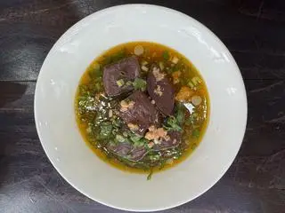 Hình ảnh Huyết thêm
