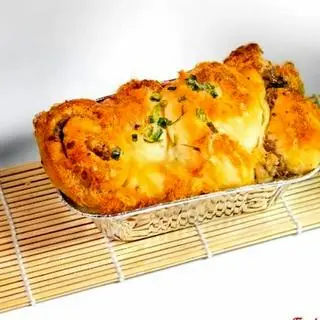 Hình ảnh Bánh mì pate chà bông