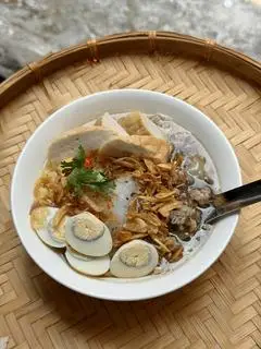 Hình ảnh Bánh Đúc Đặc Biệt Full Topping