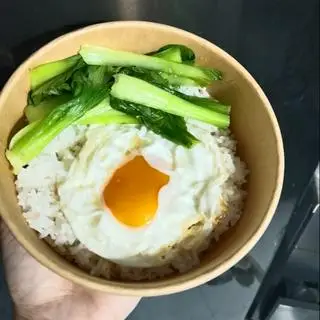 Hình ảnh Cơm trộn trứng sốt