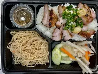 Hình ảnh Cơm Tấm Má Heo Bì