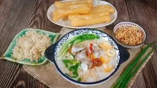 Hình ảnh Cháo Sườn Sụn + Quẩy