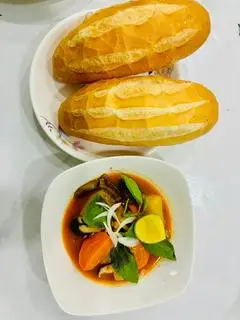 Hình ảnh Bánh Mì Thêm