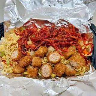 Hình ảnh Mỳ trộn Nem Chua Bò Khô