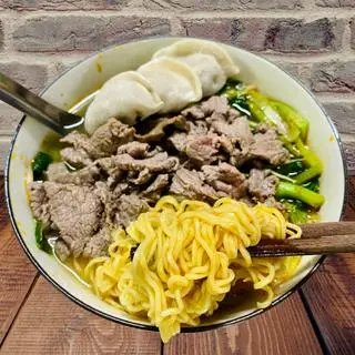 Hình ảnh Mì bò sủi cảo
