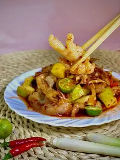 Hình ảnh Chân gà rút xương sốt Thái M
