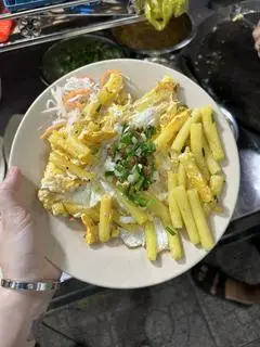 Hình ảnh Nui chiên 2 trứng