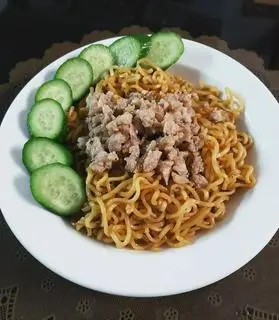 Hình ảnh Mì Trộn Indomie Thịt Bầm 
