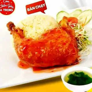 Hình ảnh Cơm Đùi Gà Quay Sốt Tiêu