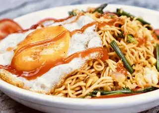 Hình ảnh Mì trộn đặc biệt ( full nhiều topping ) 
