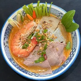 Hình ảnh Mì TomYum Bò-Chả cá-Tôm