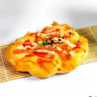 Hình ảnh Bánh mì xúc xích lát
