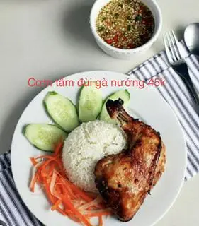 Hình ảnh cơm tấm đùi gà nướng 