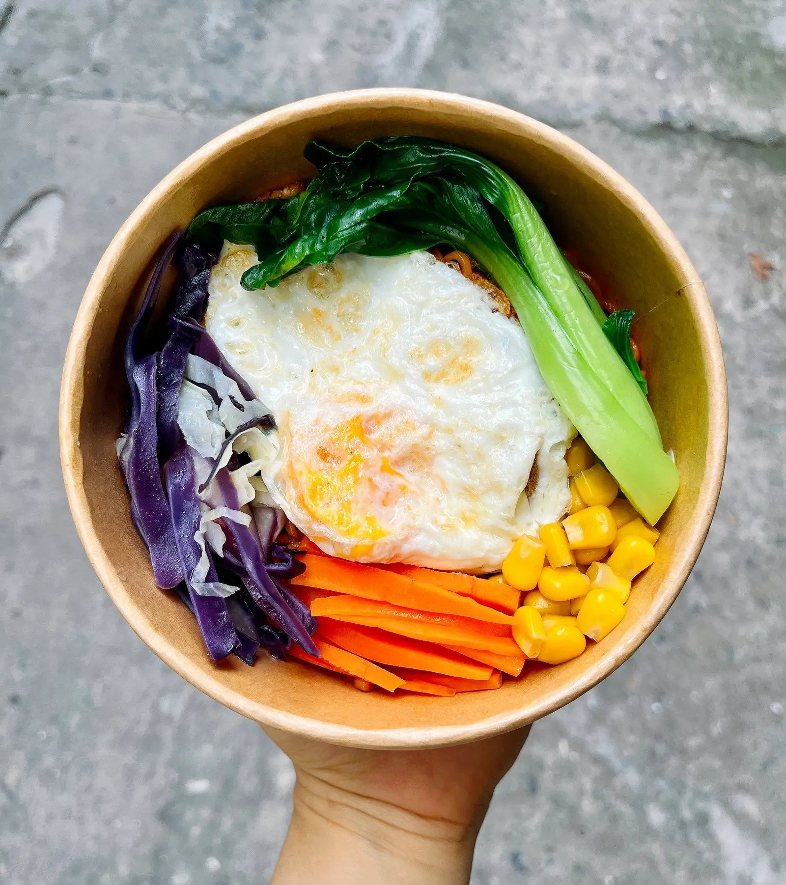 Hình ảnh Mì trộn Trứng tặng 1 ly trà tắc