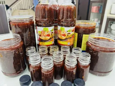 Hình ảnh Chai sốt Thái - 330ml