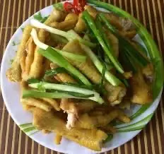 Hình ảnh Chân gà hấp hành