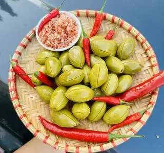 Hình ảnh Cà na ngâm 500g