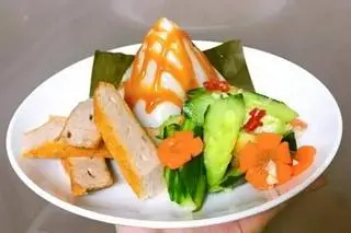 Hình ảnh Bánh Giò Full topping 