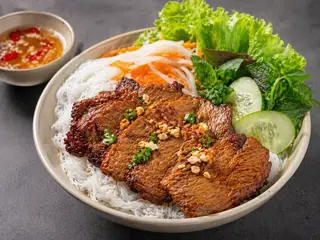 Hình ảnh Bún Sườn Nướng Chay