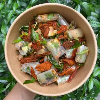 Hình ảnh Cuốn Trộn Trứng Khô Bò Đen