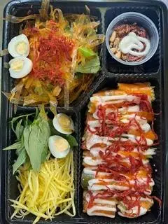Hình ảnh Bánh tráng cuộn - trộn
