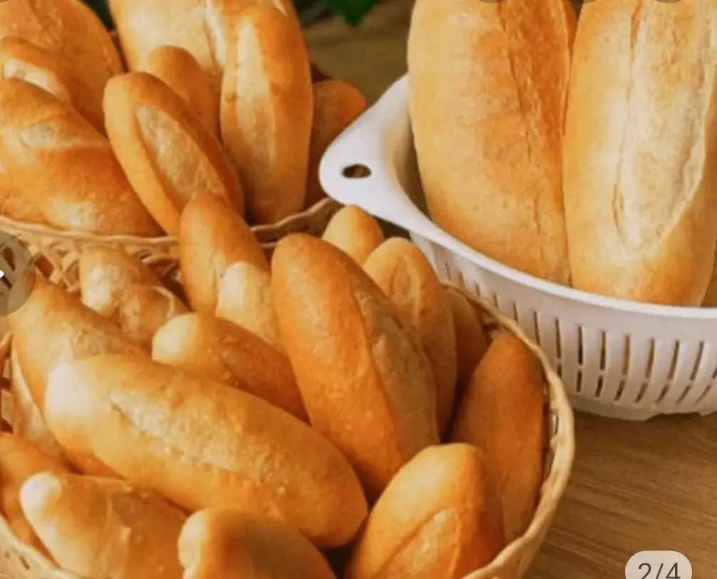 Hình ảnh Bánh mì không (ô nhỏ) ăn kèm 