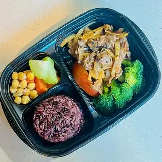 Hình ảnh Cơm bò xào satế dầu Oliu
