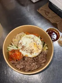 Hình ảnh Cơm Trộn Bò- 소고기 비빔밥