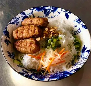 Hình ảnh Bún nem nướng