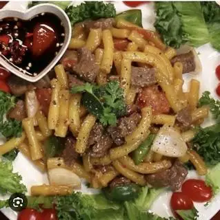Hình ảnh nui xào bò 