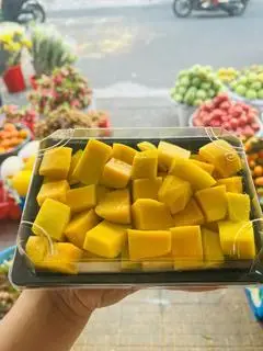 Hình ảnh Xoài chín cắt sẵn ngon ngọt 