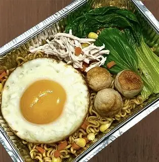 Hình ảnh Mì Trộn Trứng Ốp La