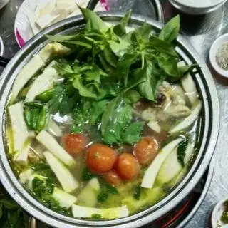 Hình ảnh Lẩu Gà Lá É Nhỏ (2-3 người ăn)