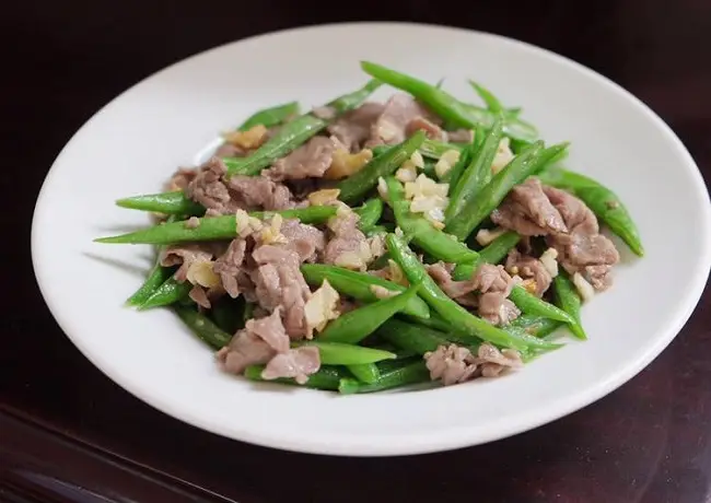 Hình ảnh Cơm Bò Xào Đậu Que