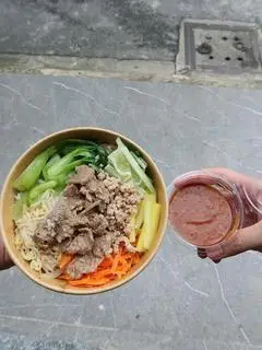 Hình ảnh Cơm Trộn Bò Xào + Thịt Bằm