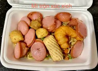 Hình ảnh Mỳ trộn xúc xích