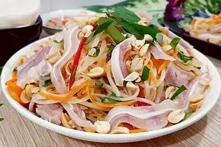 Hình ảnh Gỏi đu đủ đặt biệt ( tôm, tai heo, thịt )