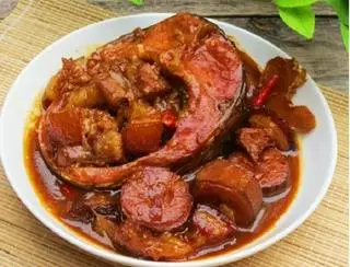 Hình ảnh Cơm Cá Om Giềng - Hộp Đen VP hoặc Cá Sốt Cà Chua(tặng kèm tráng miệng)