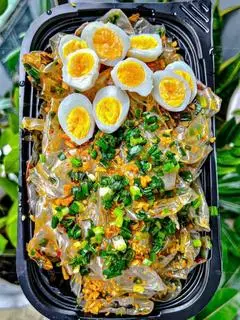 Hình ảnh Bánh tráng trộn mỡ hành