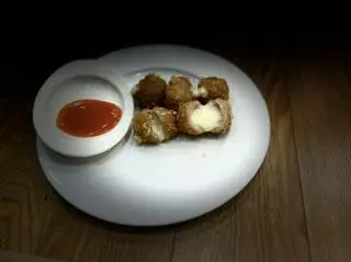 Hình ảnh Nem chua phô mai (1 chiếc)