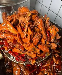 Hình ảnh combo gia đình 4 đầu,2cổ,1khung xương,2 chân gà ,1đùi,1phân củ sen 1 phần đậu