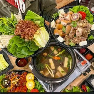 Hình ảnh Lẩu Bò Thập cẩm Siêu Đại ( đầy đủ)