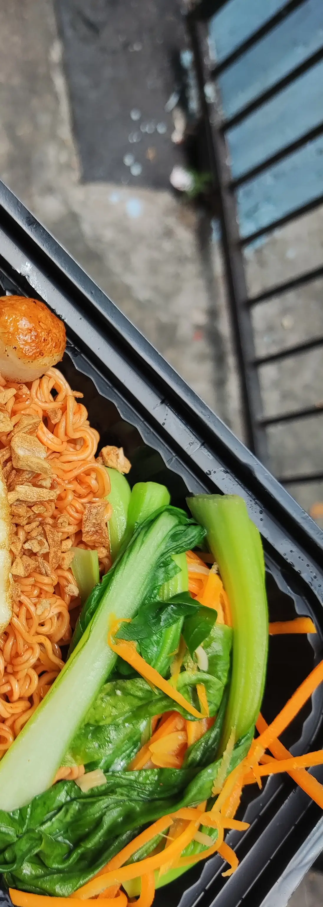 Hình ảnh mì trộn rau