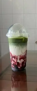 Hình ảnh Matcha latte Việt Quất